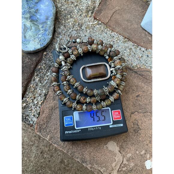 Hand Crafted Earth Tone Beaded Necklace - Picture 10 of 10